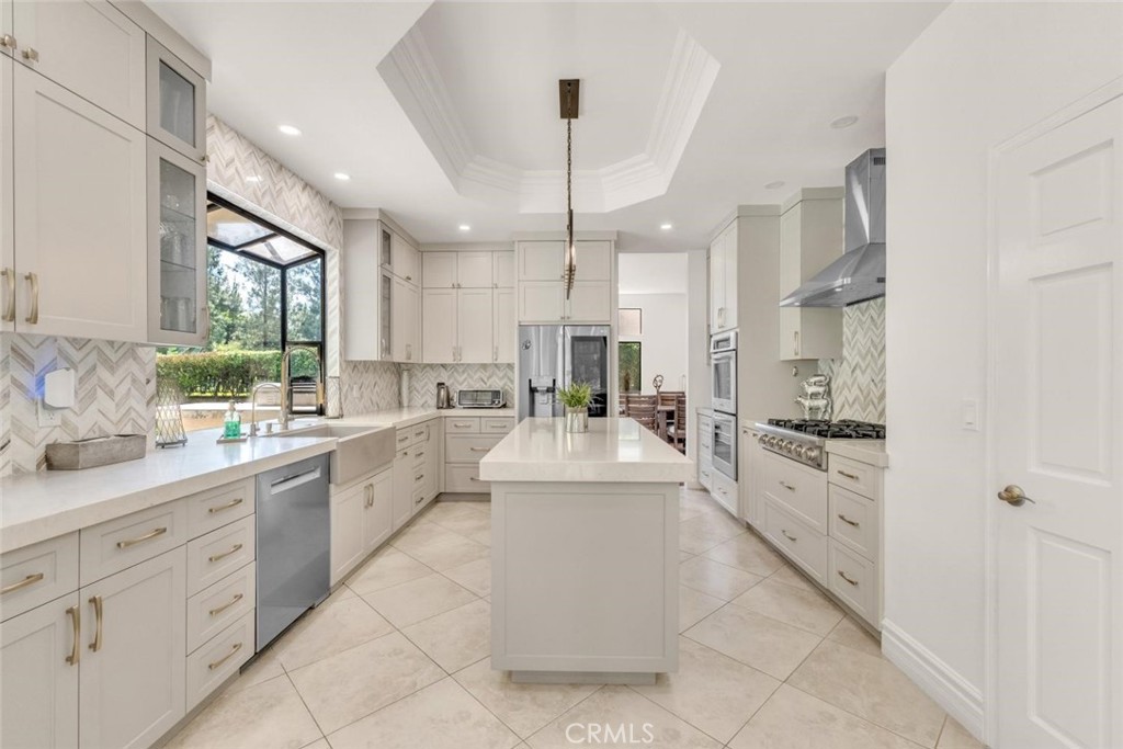 Agoura Hills, California, 91301, United States, 6 Bedrooms Bedrooms, ,5 BathroomsBathrooms,Residential,Active,2045771