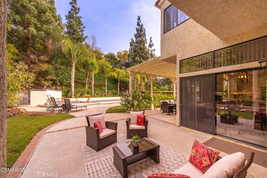 Agoura Hills, California, 91301, United States, 6 Bedrooms Bedrooms, ,5 BathroomsBathrooms,Residential,Active,2045771