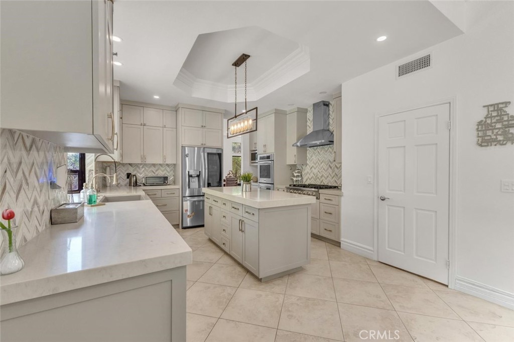 Agoura Hills, California, 91301, United States, 6 Bedrooms Bedrooms, ,5 BathroomsBathrooms,Residential,Active,2045771
