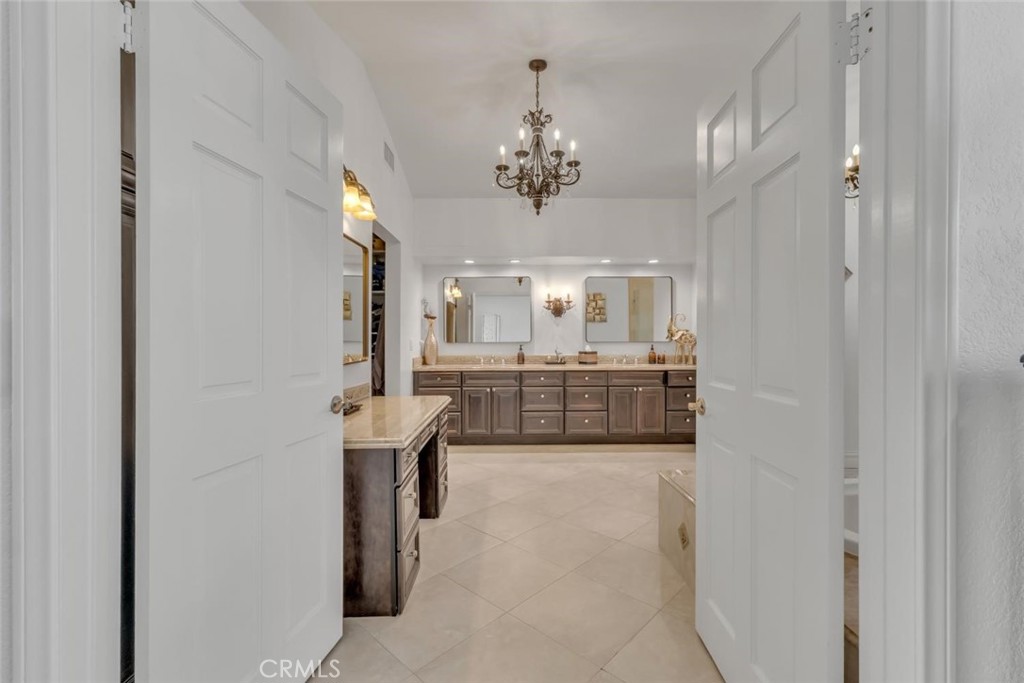 Agoura Hills, California, 91301, United States, 6 Bedrooms Bedrooms, ,5 BathroomsBathrooms,Residential,Active,2045771