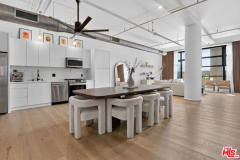 Photo of 1645 Vine Street #411, Los Angeles, CA 90028 (MLS # 26850653)