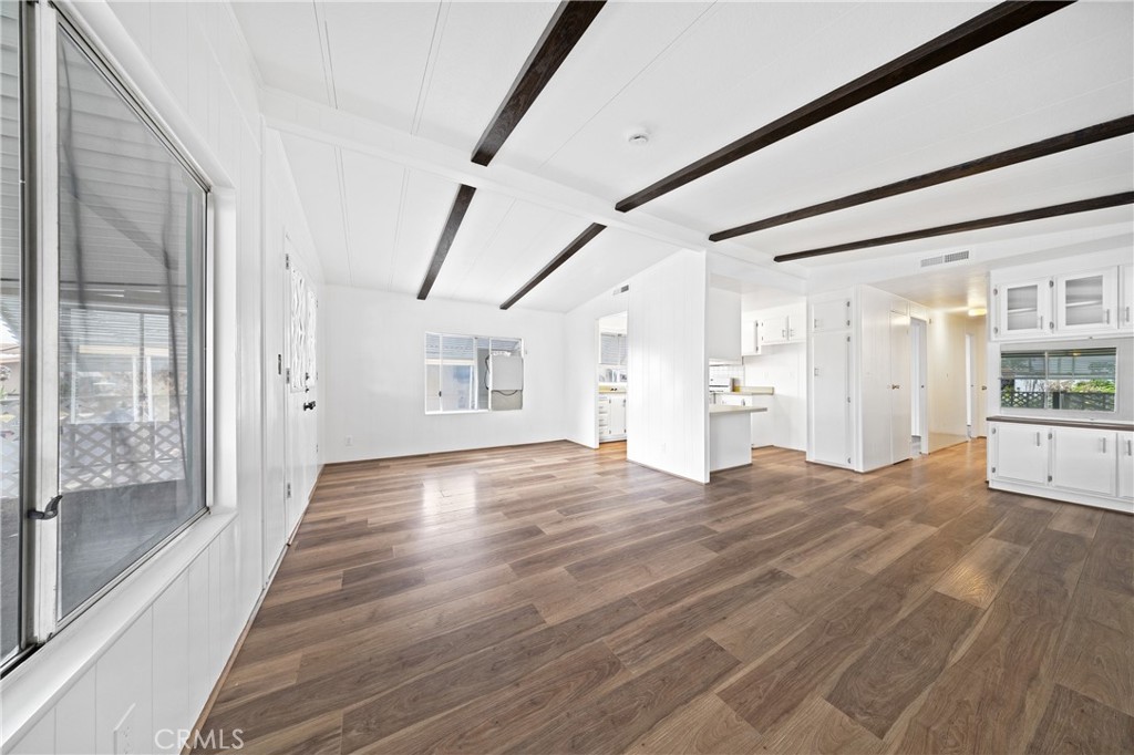 575 S Lyon Avenue 147