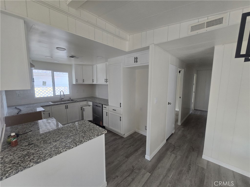 2240 Golden Oak Ln #63