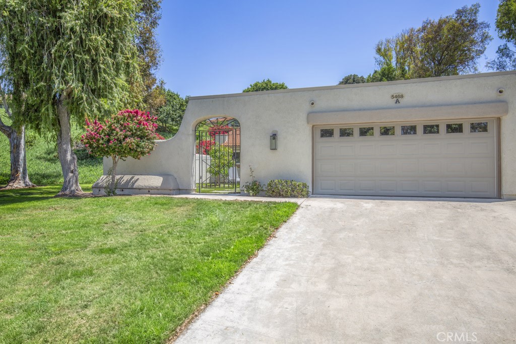 5468 Paseo Del Lago E A