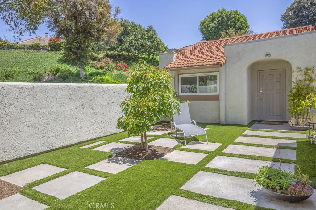 5468 Paseo Del Lago E A