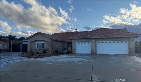 7153 Century Avenue Hesperia CA 92345