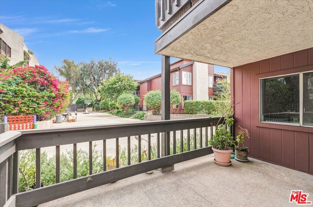 Photo of 5036 Maytime Lane, Culver City, CA 90230 (MLS # 26752175)