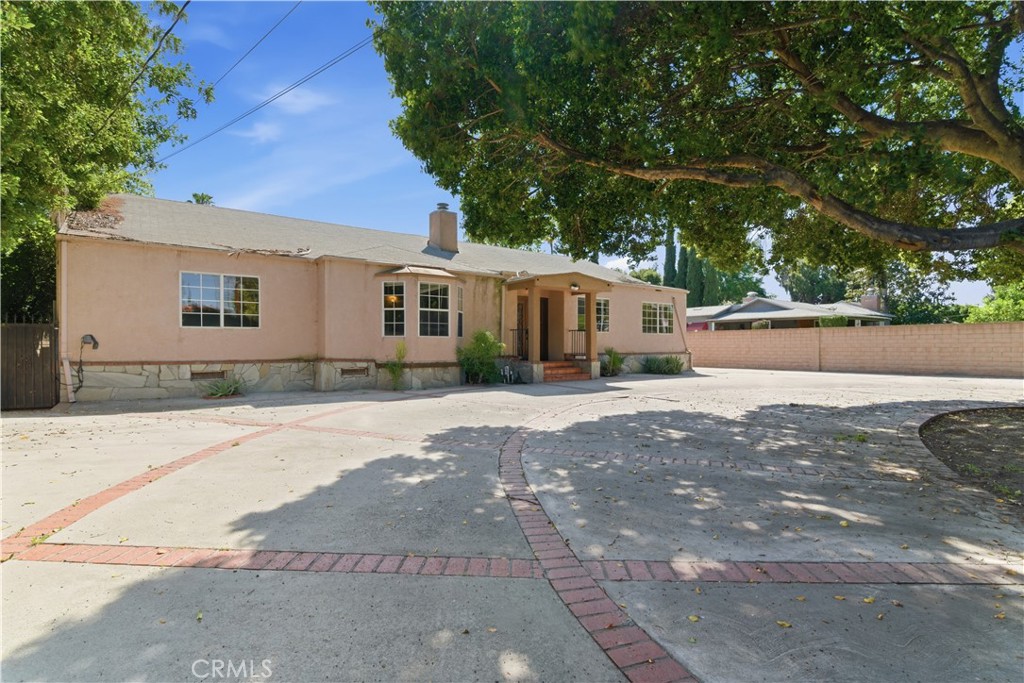 15000 Hamlin Street