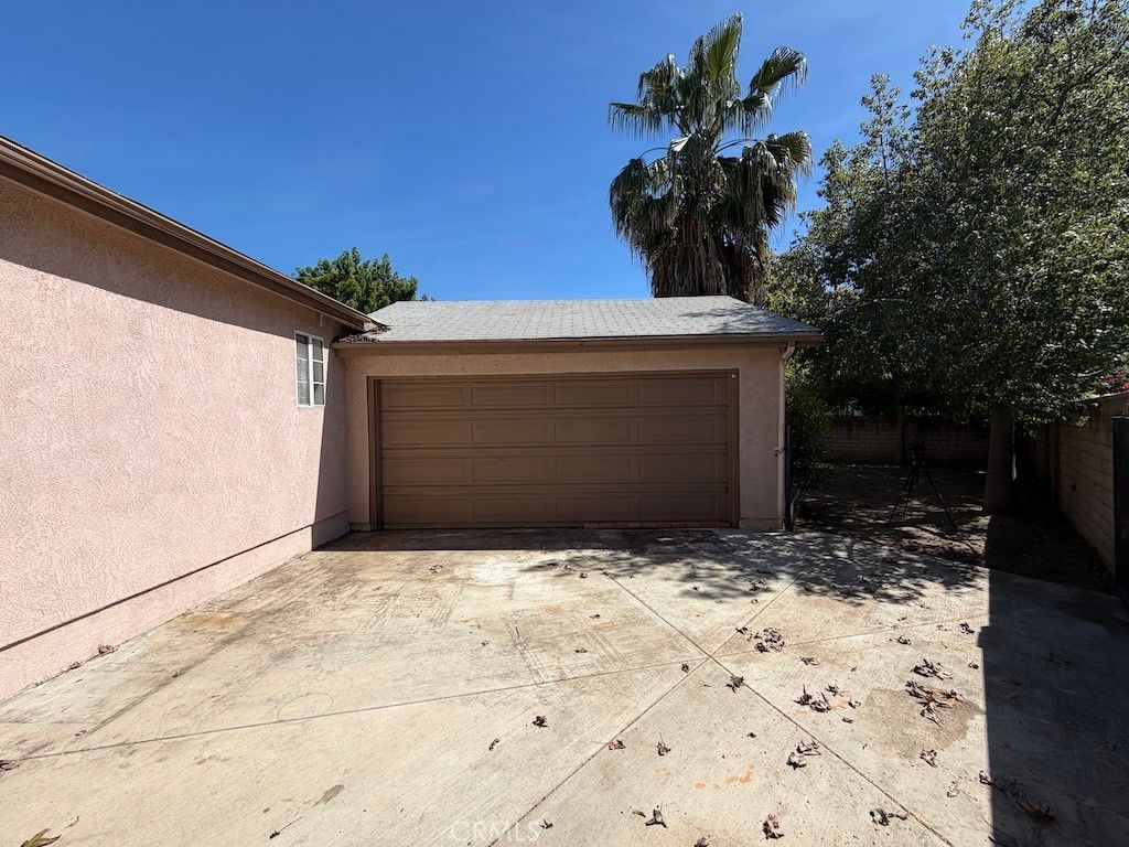 Photo of 15000 Hamlin Street, Van Nuys, CA 91411 (MLS # OC26057893)