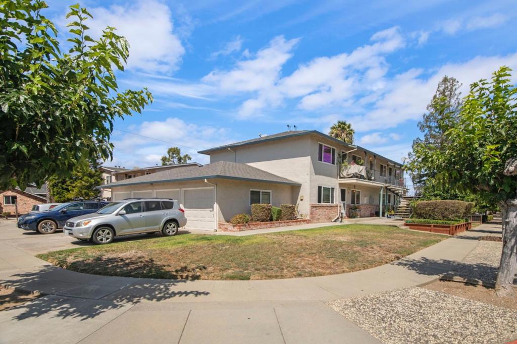2813 Joseph Avenue
