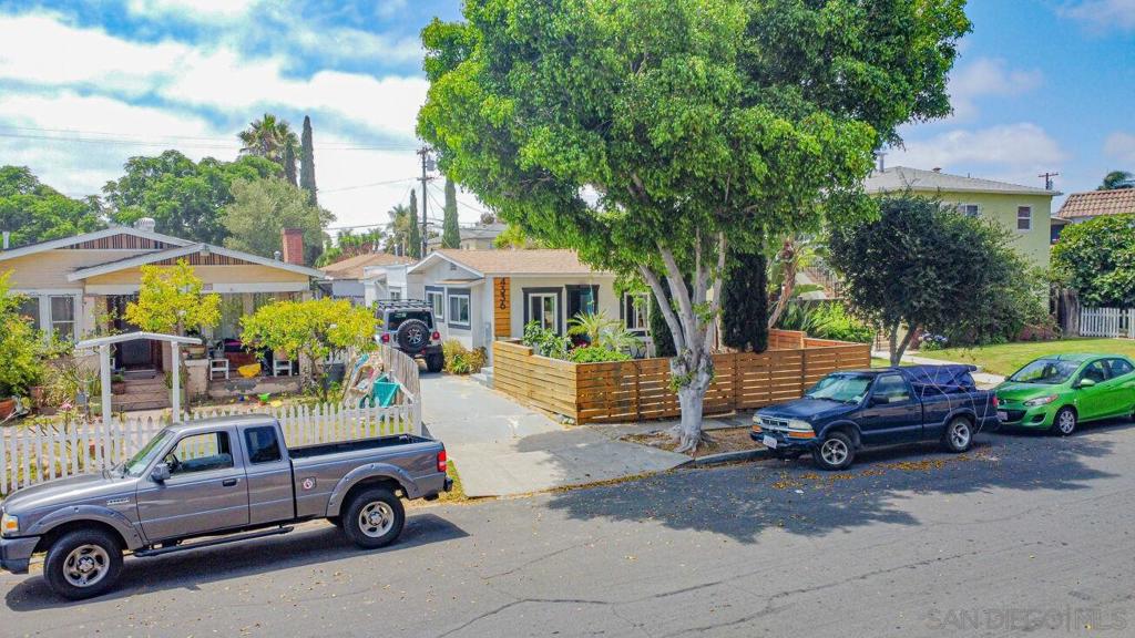 4332 Wilson Ave