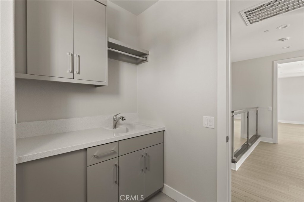 Vista Rose - Residential