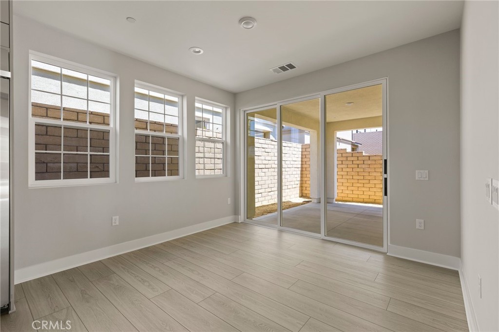 Vista Rose - Residential