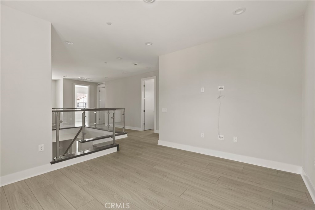 Vista Rose - Residential