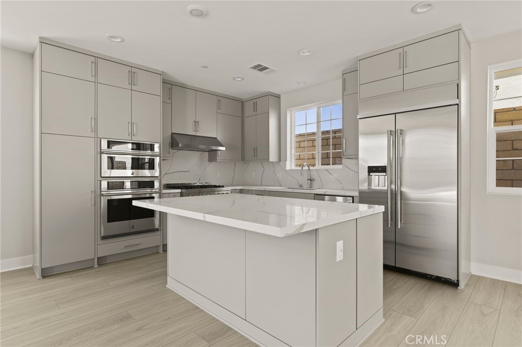 Vista Rose - Residential