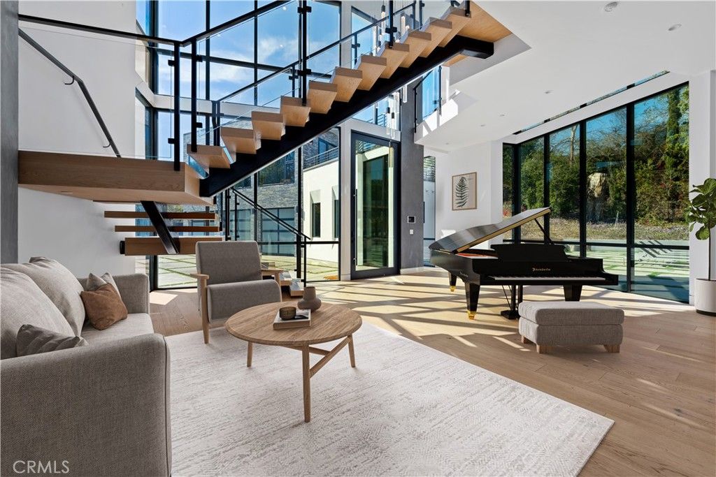 listing image 130727139107645316625