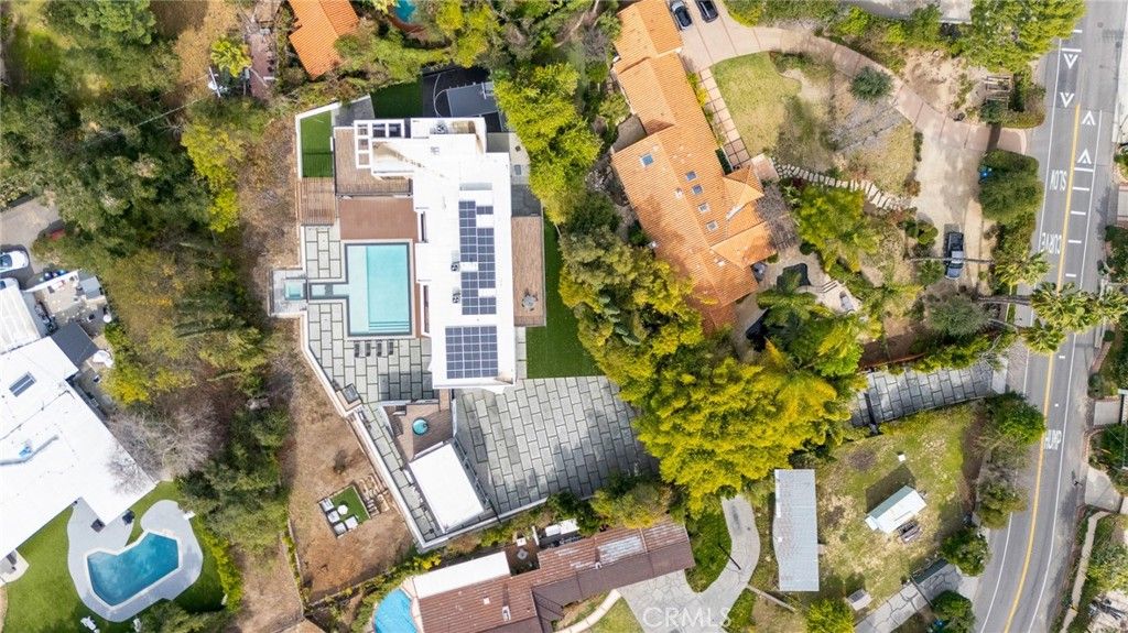 listing image 130725921330704428973