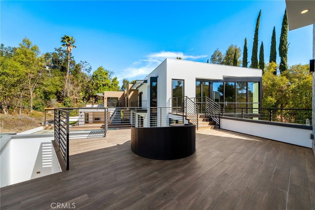 listing image 130724928355034183817