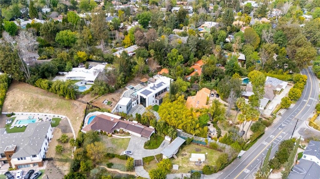 listing image 130722178309424271499