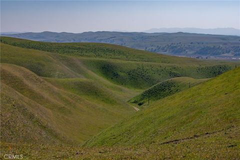 Tiny photo for 3160 Gillis Canyon Road, Shandon, CA 93461 (MLS # NS22033159)