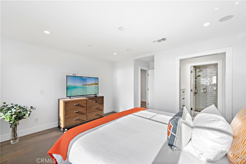 Woods Cove (WC) - Residential Lease