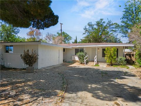 Photo of 45517 Kingtree Avenue, Lancaster, CA 93534 (MLS # SR25246587) Photo of 45517 Kingtree Avenue, Lancaster, CA 93534 (MLS # SR25246587)