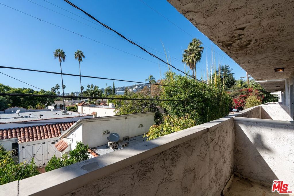 Photo of 1021 N Crescent Heights Boulevard #205, West Hollywood, CA 90046 (MLS # 25615575)