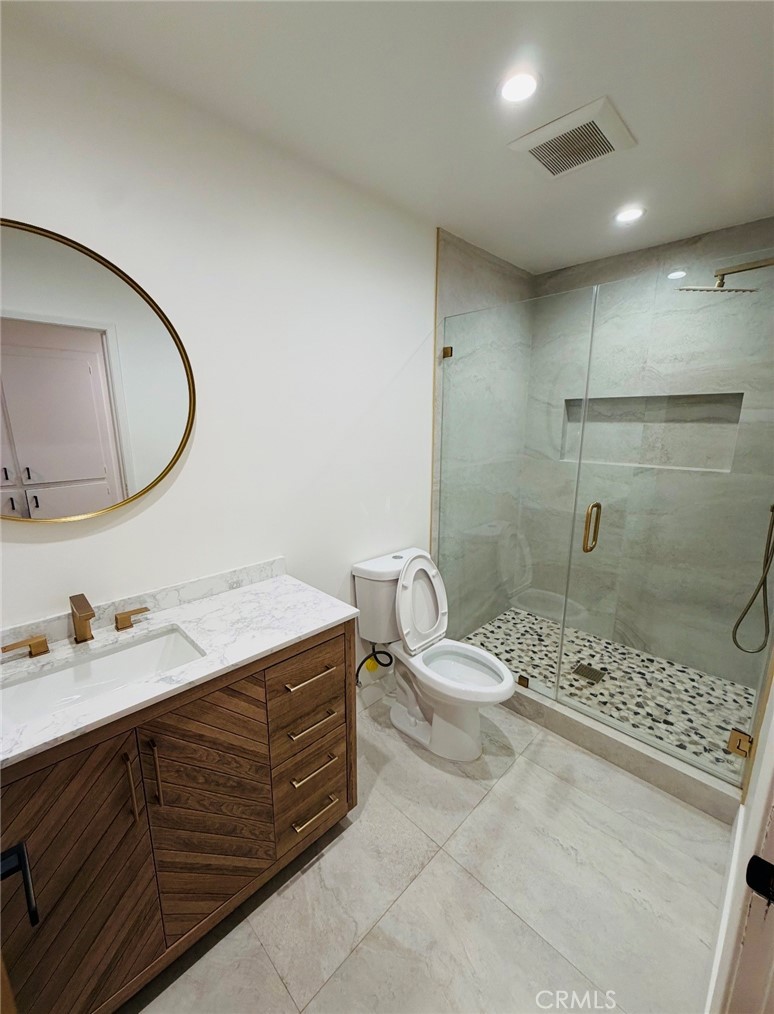 10024 Norwich Avenue