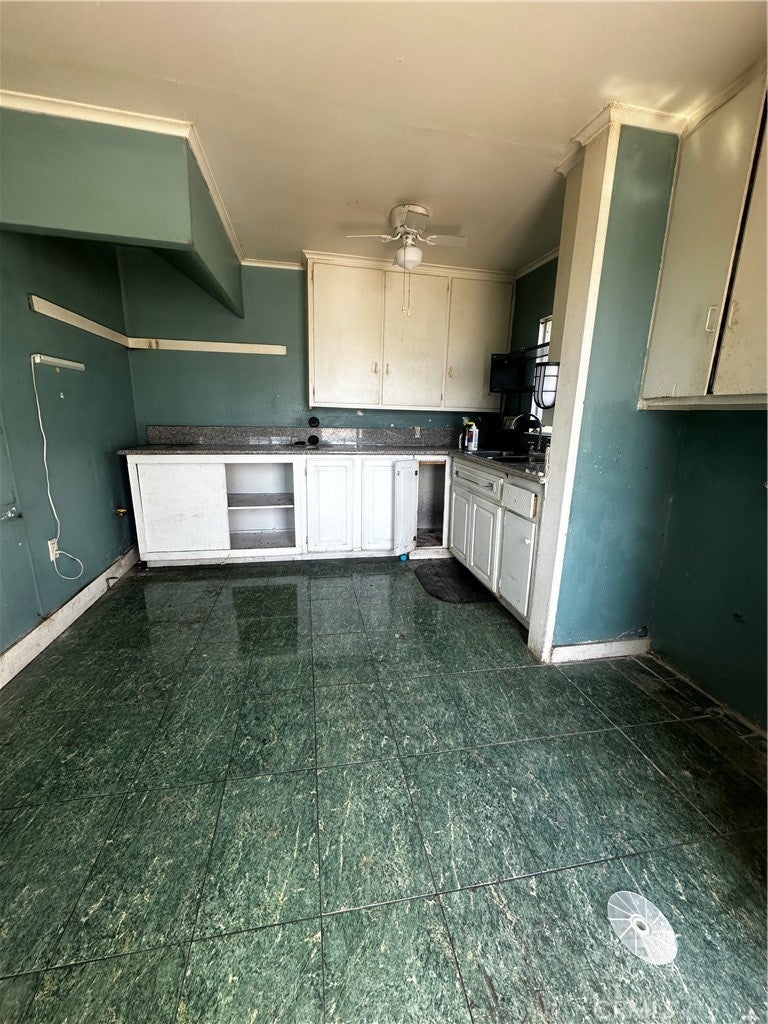 502 W Erna