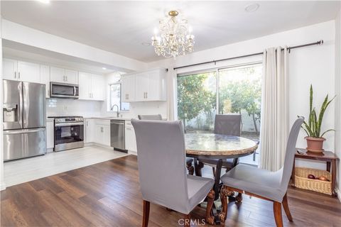 10125 De Soto 45 Chatsworth CA 91311