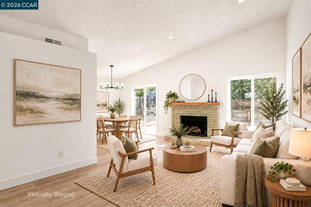 301 Maude Ct