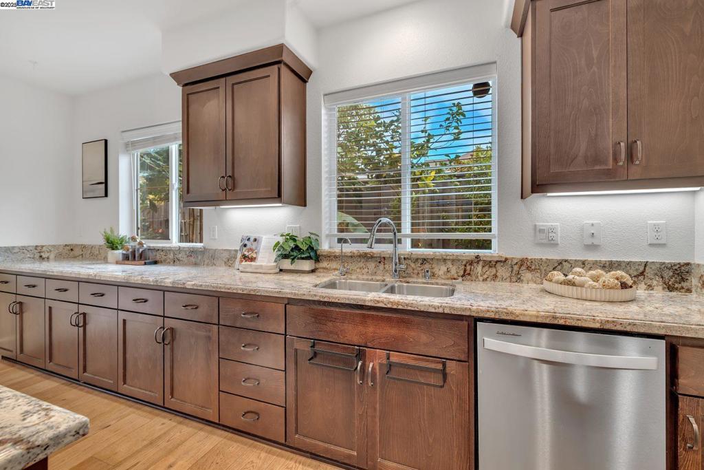 NEWARK - Residential