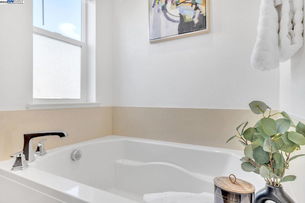 NEWARK - Residential