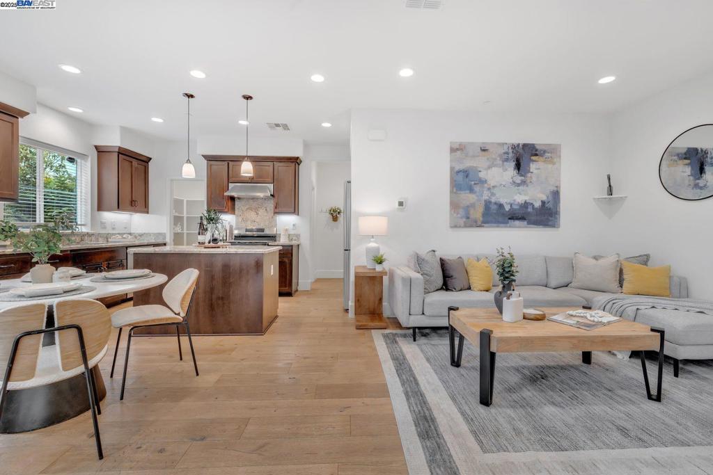 NEWARK - Residential