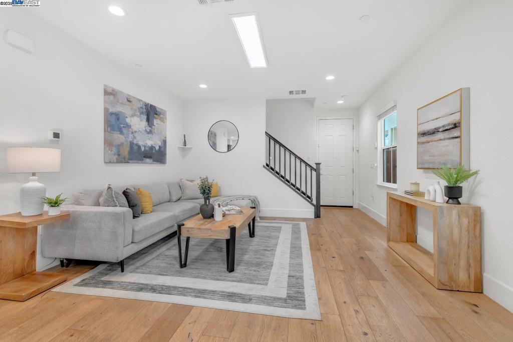 NEWARK - Residential