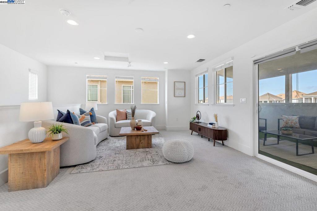 NEWARK - Residential