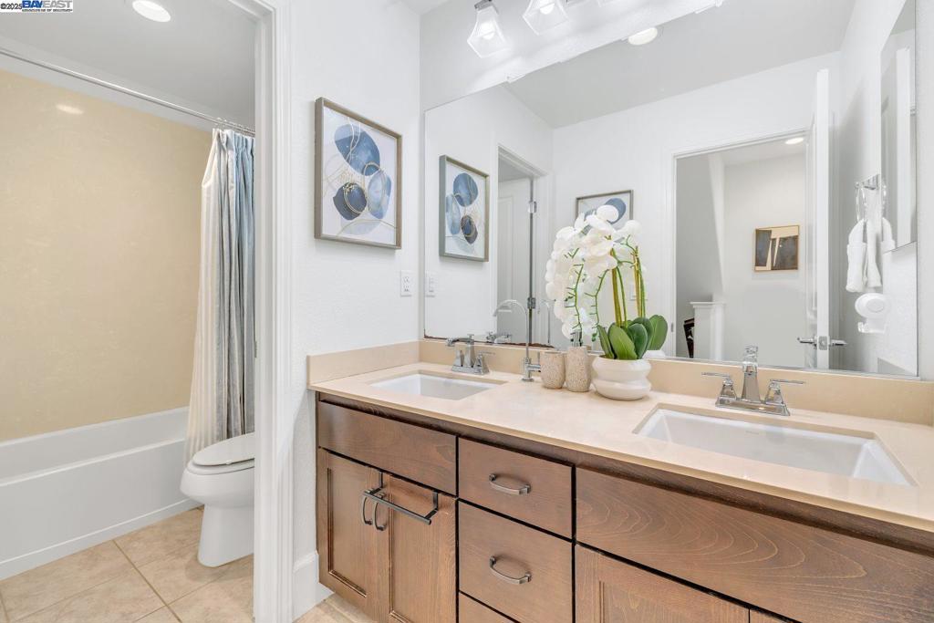 NEWARK - Residential