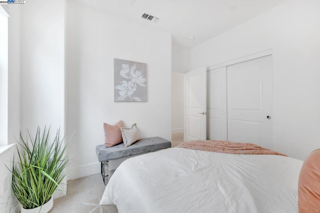 NEWARK - Residential