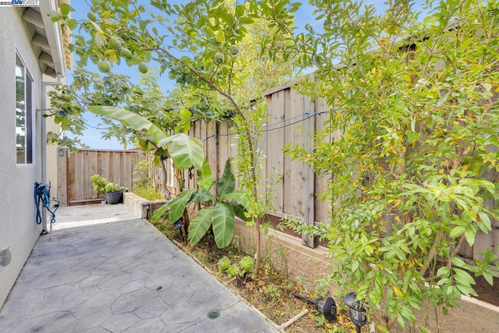 NEWARK - Residential