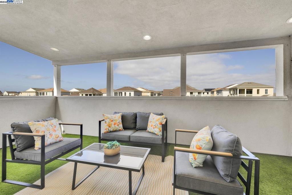 NEWARK - Residential