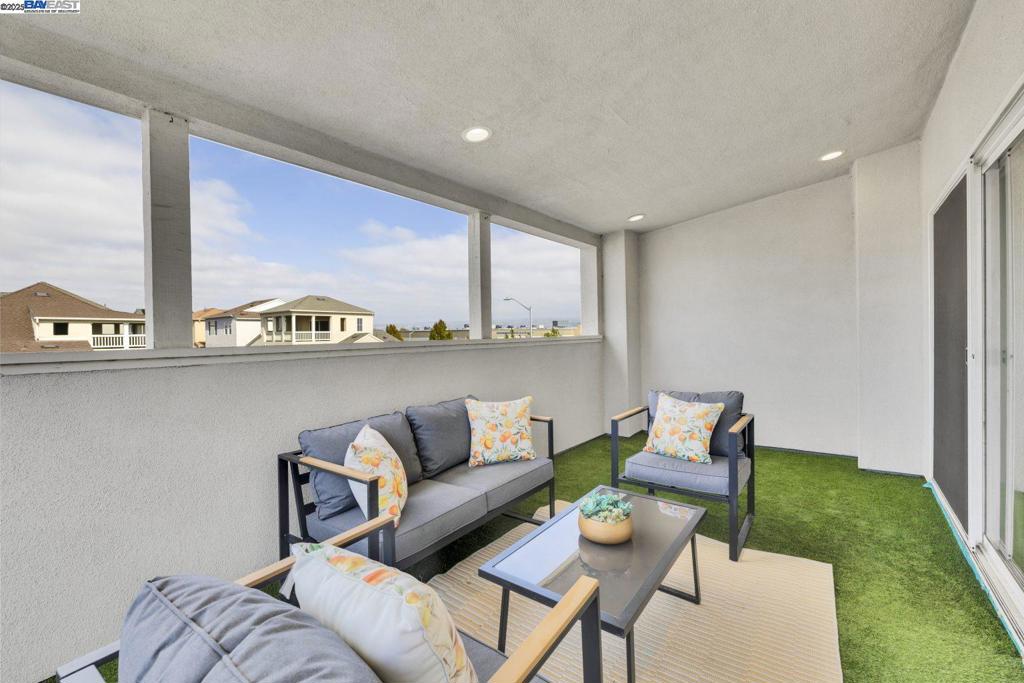 NEWARK - Residential