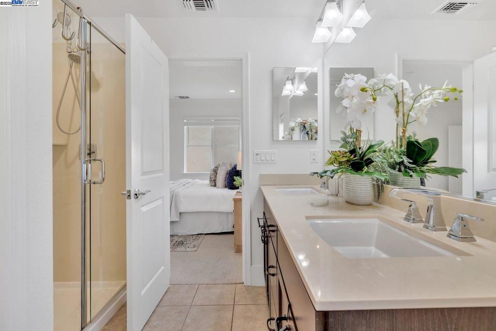 NEWARK - Residential