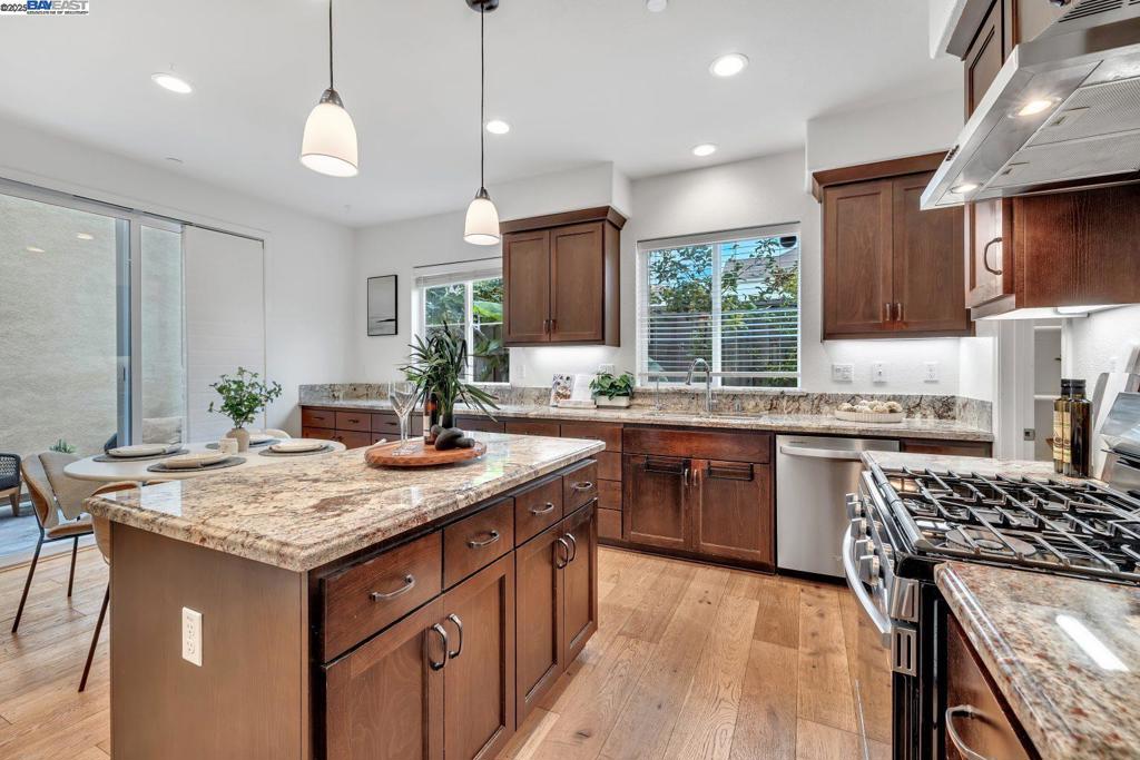 NEWARK - Residential