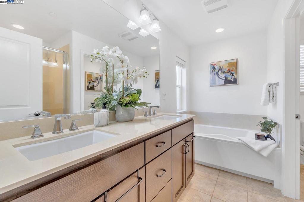 NEWARK - Residential