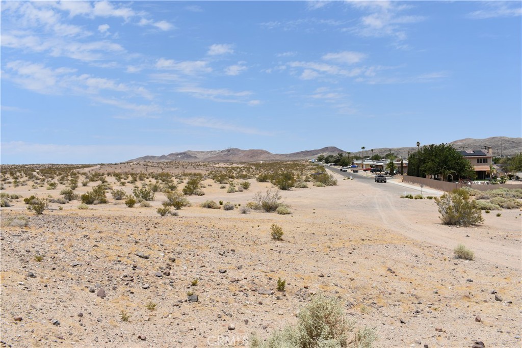 Barstow is an untapped land resource! This land parcel is conveniently located on the North end of Barstow. It could be developed by a creative developer or held for a long term investment.