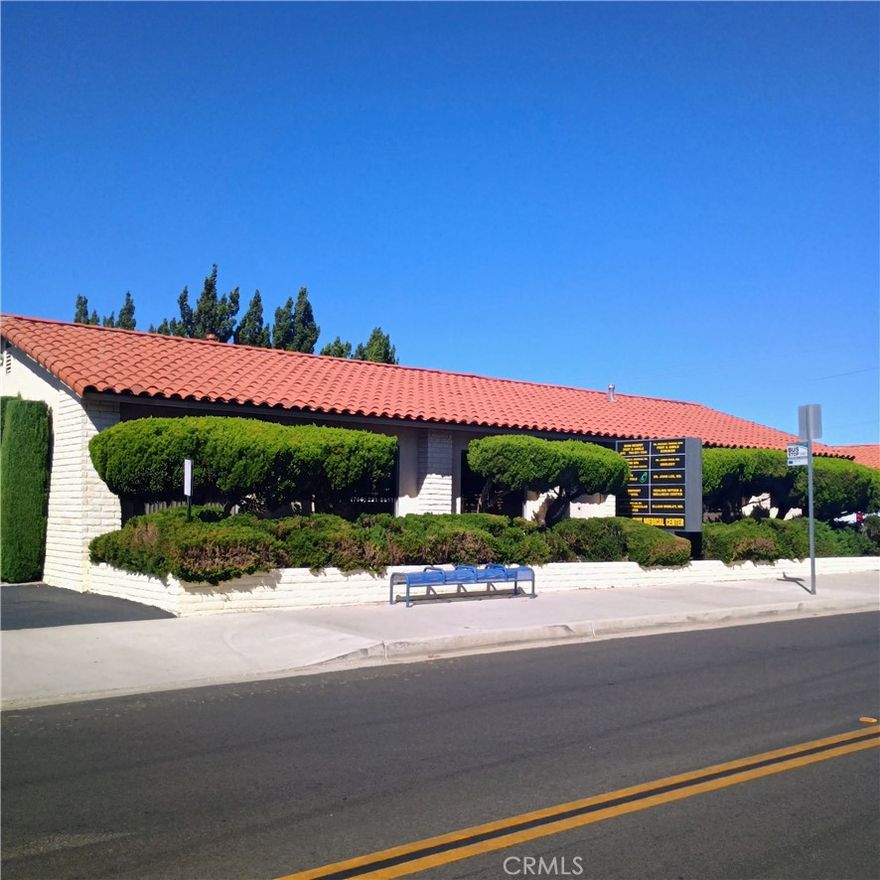 * BEAUTIFUL MEDICAL BUILDING * DIVISABLE * MULTI USE * NEXT TO V.V. GLOBAL HOSPITAL * MEDICAL PROFFESSIONAL * BAUTIFUL VIEW * ALOT OF PARKING * NO TRIPLE NET *