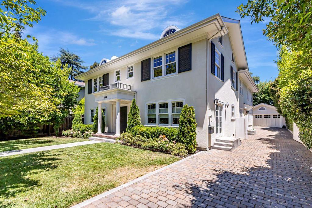 744 Morse Street
