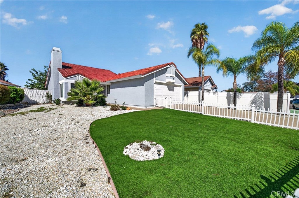 39427 Canyon Rim