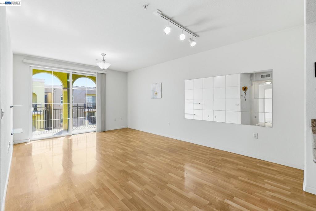 600 S Abel St 509