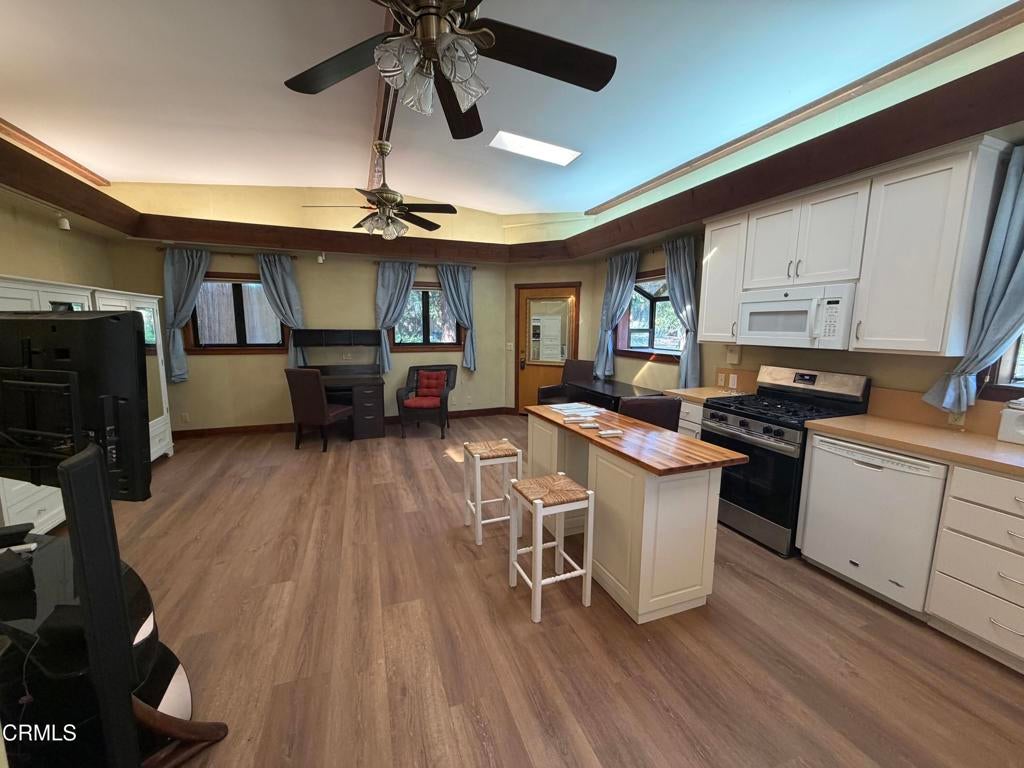 Properties 3 1360 Say Road 1/2